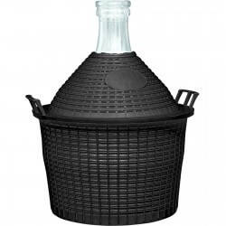 Demijohn in a plastic basket 5 L